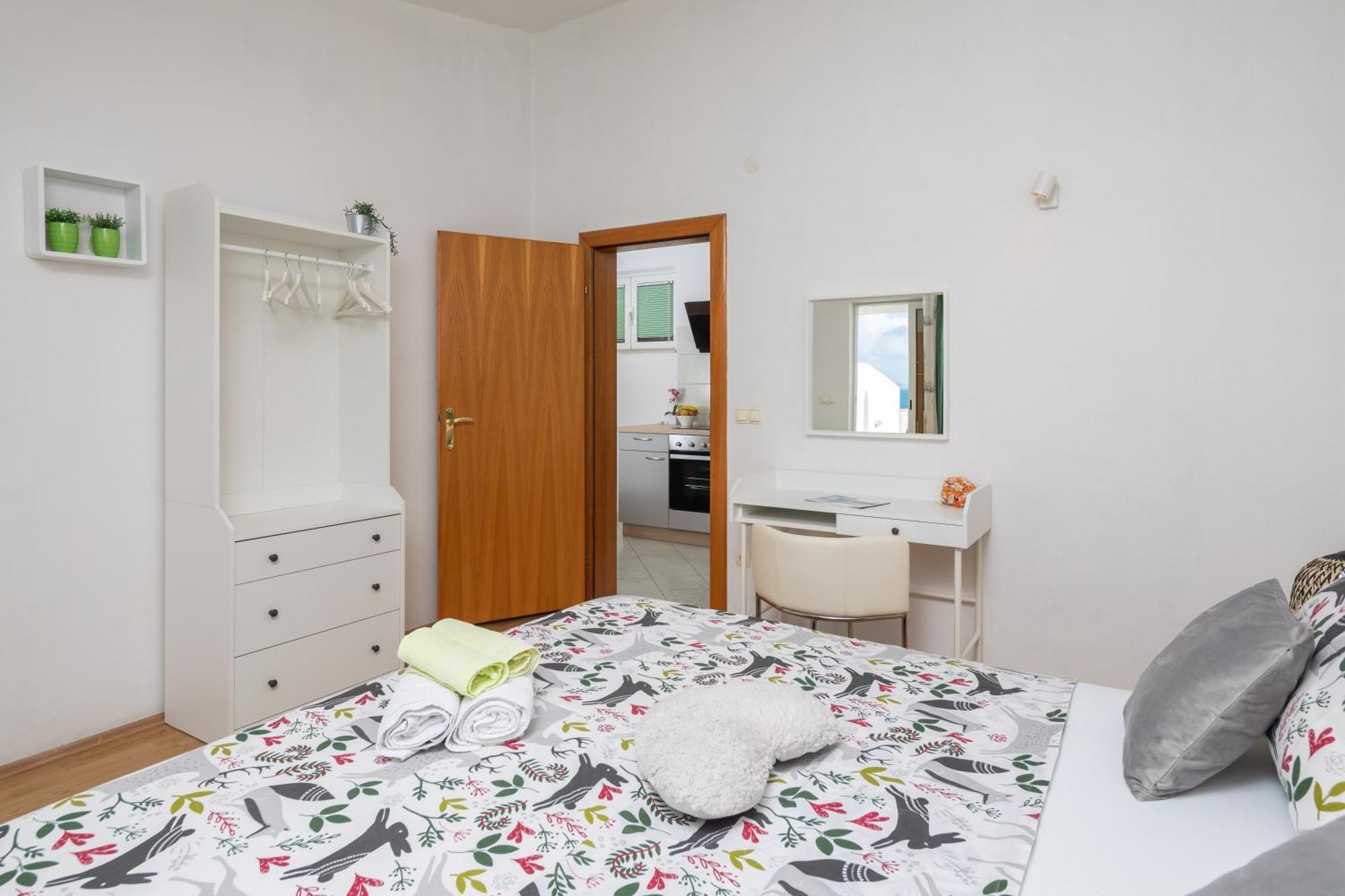 Sky Way Apartments Dugi Rat Eksteriør billede